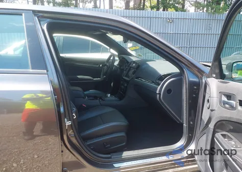 2023 Chrysler 300 300S из США, поврежденный, VIN 2C3CCABG0PH646962